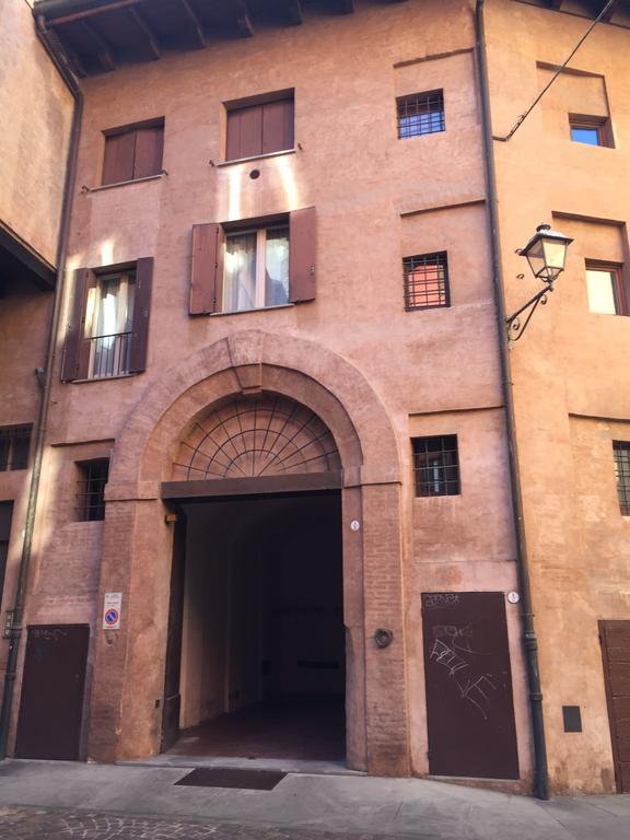 Farolfi Apartments Pepoli Bolonha Exterior foto